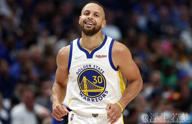 库里：很高兴重返赛场，进球与判罚无法掌控