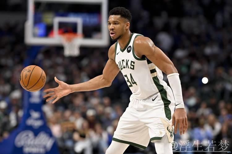 武切维奇谈末节未获出场:科林斯和史密斯表现出色,这是正确的选择 武切维奇谈末节未获出场:科林斯和史密斯表现出色,这是正确的选择